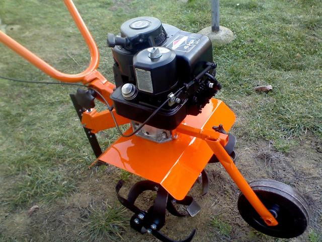 Kapálógép kölcsönzés termék fő termékképe